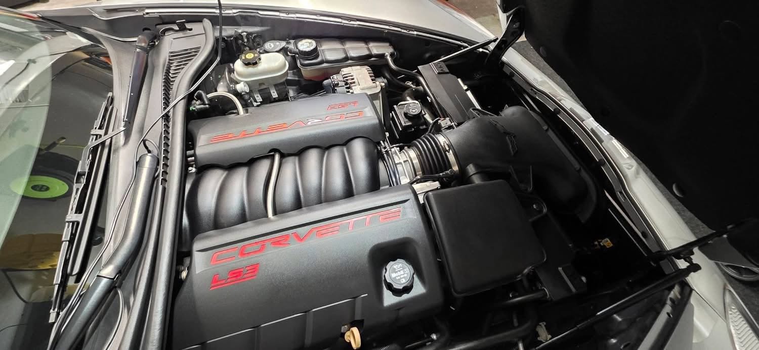 Clean Corvette engine bay